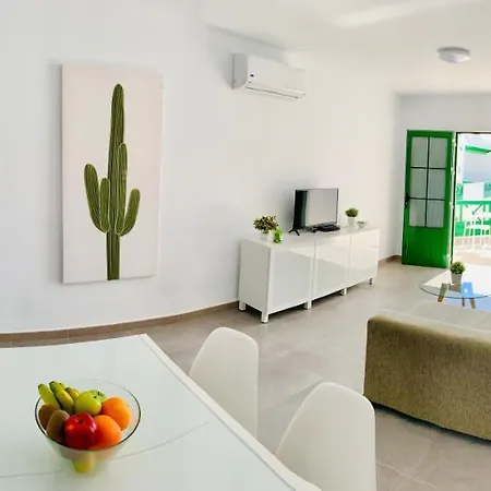 Aparthotel Zalabar *